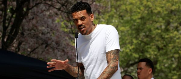 Matt Barnes, former player with the Sacramento Kings NBA team, speaks at a rally to protest the police shooting of Stephon Clark, in Sacramento, California, U.S., March 31, 2018 - Sputnik International