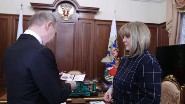 Президент РФ В. Путин встретился с главой Центризбиркома Э. Памфиловой - Sputnik International