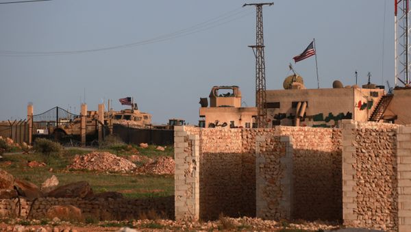 A picture taken on April 2, 2018 shows a general view of a US military base in the al-Asaliyah village, between the Syrian city of Aleppo and the northern town of Manbij - Sputnik International