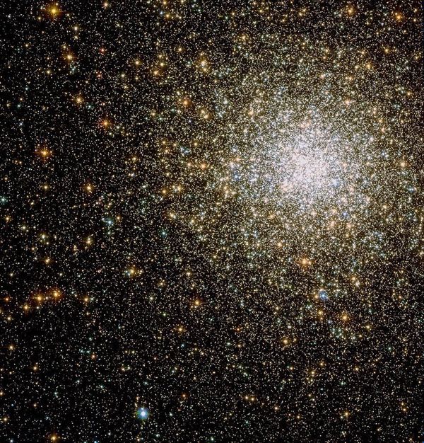 Irregular Shapes of Globular Clusters M62 - Sputnik International