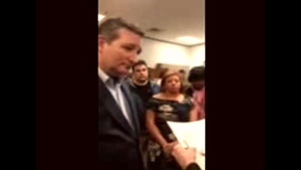 Texas Republican Senator Ted Cruz gets asked by constituent to 'prove' he's human by taking DNA Test - Sputnik International