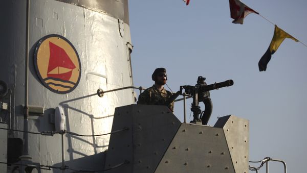 A British sailor stands guard on the HMS Middleton docked at Britain's under-construction Mina Salman Support Facility in Manama, Bahrain, on Thursday, Nov. 10, 2016 A British sailor stands guard on the HMS Middleton docked at Britain's under-construction Mina Salman Support Facility in Manama, Bahrain, on Thursday, Nov. 10, 2016 - Sputnik International