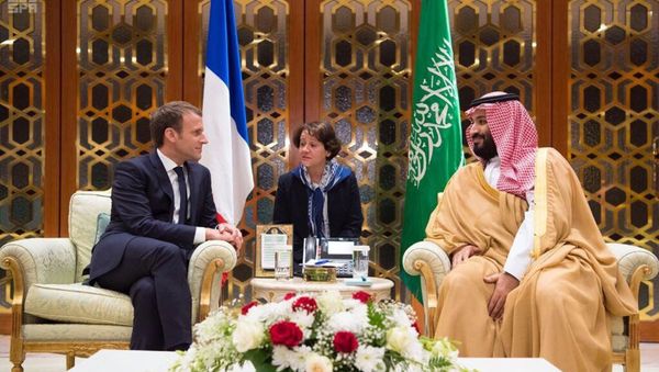 In this Thursday, Nov. 9, 2017, photo released by Saudi Press Agency, SPA, Saudi Crown Prince Mohammed bin Salman, right, meets with French President Emmanuel Macron upon his arrival in Riyadh, Saudi Arabia - Sputnik International