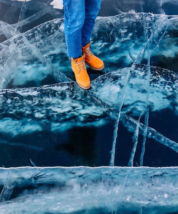 Stunning Views of Frozen Lake Baikal - Sputnik International