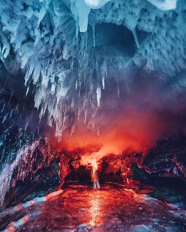 Stunning Views of Frozen Lake Baikal - Sputnik International