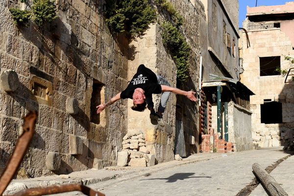 Syrian Teenagers Practice Parkour in Aleppo - Sputnik International