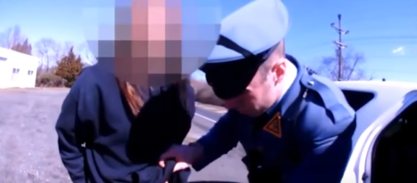 N.J. state trooper strip searches a man N.J. state trooper strip searches a man - Sputnik International