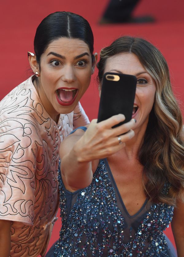 When Selfies Were Allowed: Best Glimpses of Cannes Festival Before Ban - Sputnik International