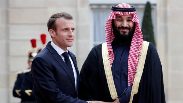 French President Emmanuel Macron welcomes Saudi Arabia's Crown Prince Mohammed bin Salman as he arrives at the Elysee Palace in Paris, France, April 10, 2018 French President Emmanuel Macron welcomes Saudi Arabia's Crown Prince Mohammed bin Salman as he arrives at the Elysee Palace in Paris, France, April 10, 2018 - Sputnik International