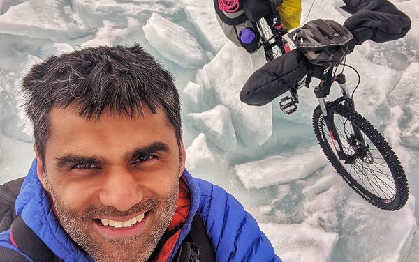 Baikal-Nitin-Gera-Cycling-on-Ice-Crystal Baikal-Nitin-Gera-Cycling-on-Ice-Crystal - Sputnik International