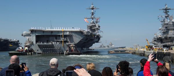 Family members look on as the U.S. Navy aircraft carrier USS Harry S. Truman departs with its carrier strike group towards the Middle East from Naval Station Norfolk, Virginia, U.S. April 11, 2018 Family members look on as the U.S. Navy aircraft carrier USS Harry S. Truman departs with its carrier strike group towards the Middle East from Naval Station Norfolk, Virginia, U.S. April 11, 2018 - Sputnik International