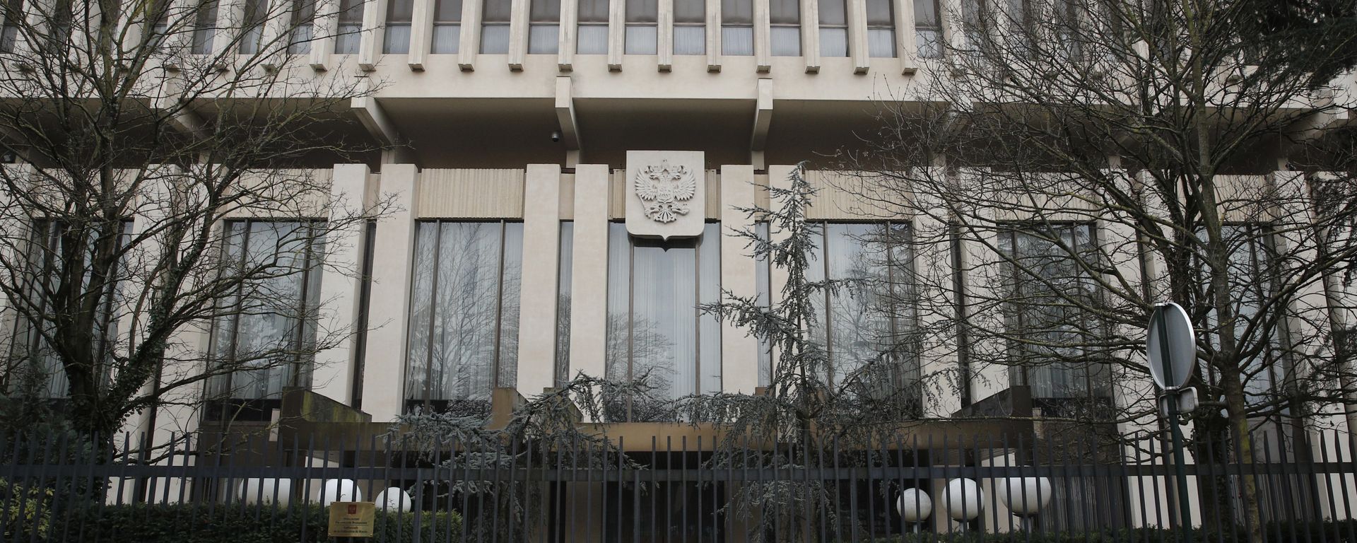 The Russian embassy is pictured in Paris, Monday, March 26, 2018 The Russian embassy is pictured in Paris, Monday, March 26, 2018 - Sputnik International, 1920, 25.03.2022