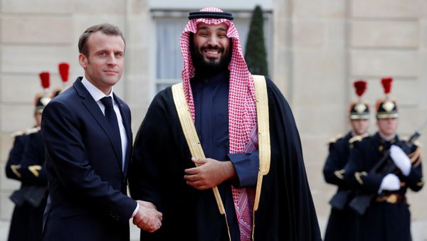 French President Emmanuel Macron welcomes Saudi Arabia's Crown Prince Mohammed bin Salman as he arrives at the Elysee Palace in Paris, France, April 10, 2018 French President Emmanuel Macron welcomes Saudi Arabia's Crown Prince Mohammed bin Salman as he arrives at the Elysee Palace in Paris, France, April 10, 2018 - Sputnik International