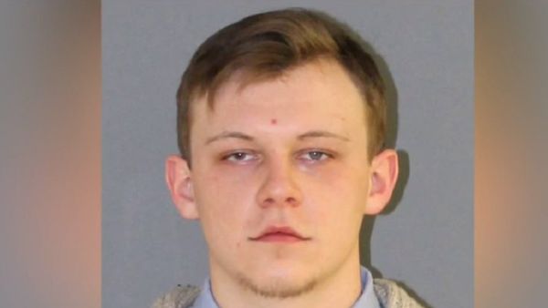 Montville substitute teacher arrested for holding after school 'fight club' in classroom - Sputnik International