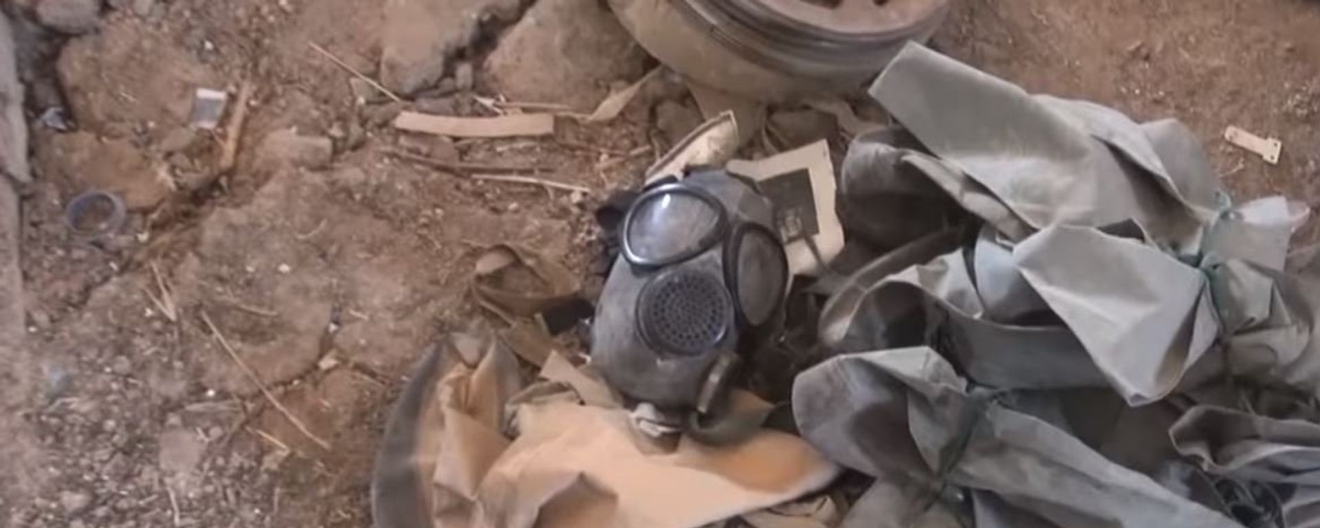Gas Mask found at Chemical Lab in Eastern Ghouta Gas Mask found at Chemical Lab in Eastern Ghouta - Sputnik International, 1920, 21.08.2023
