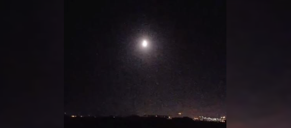 A missile seen flying over Damascus, Syria as US President Donald Trump announced his decision to bomb the country April 13. A missile seen flying over Damascus, Syria as US President Donald Trump announced his decision to bomb the country April 13. - Sputnik International