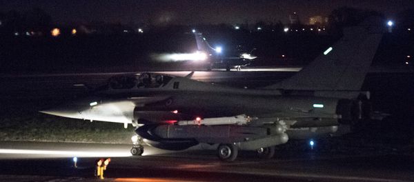 French Rafale fighter jets prepare to take off late April 13, 2018 from the Saint-Dizier military base in eastern France in this picture released April 14, 2018 by the French Military French Rafale fighter jets prepare to take off late April 13, 2018 from the Saint-Dizier military base in eastern France in this picture released April 14, 2018 by the French Military - Sputnik International