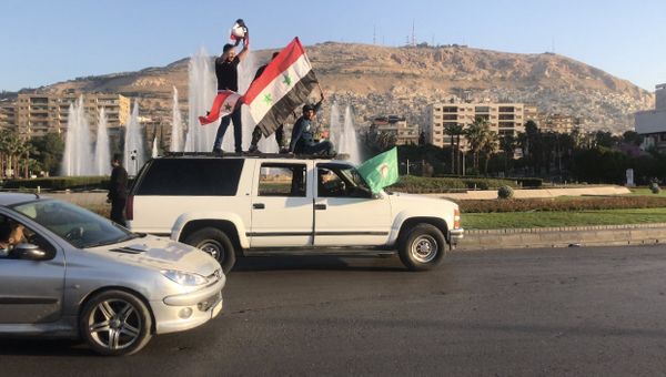 Hundreds of Syrians are demonstrating in the Syrian capital Damascus - Sputnik International
