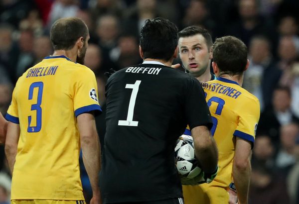 Juventus' Gianluigi Buffon remonstrates with referee Michael Oliver after being sent off. File photo Juventus' Gianluigi Buffon remonstrates with referee Michael Oliver after being sent off. File photo - Sputnik International