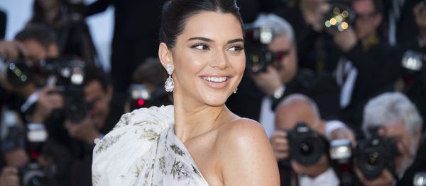 Kendall Jenner poses for photographers upon arrival at the screening of the film 120 Beats Per Minute at the 70th international film festival, Cannes, southern France, Saturday, May 20, 2017. - Sputnik International