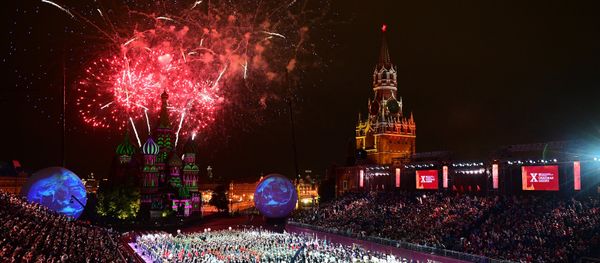 The closing ceremony of the 10th Spasskaya Tower International Military Music Festival in Moscow The closing ceremony of the 10th Spasskaya Tower International Military Music Festival in Moscow - Sputnik International