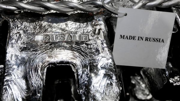 Pure aluminium ingots are seen stored at the foundry shop of the Rusal Krasnoyarsk aluminium smelter in the Siberian city of Krasnoyarsk, Russia November 9, 2017 - Sputnik International