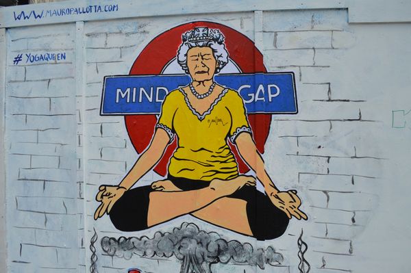 Elizabeth II, Queen of The Streets - Sputnik International