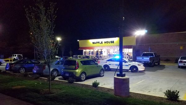 3 persons fatally shot & 4 others wounded at the Waffle House, 3571 Murfreesboro Pike 3 persons fatally shot & 4 others wounded at the Waffle House, 3571 Murfreesboro Pike - Sputnik International