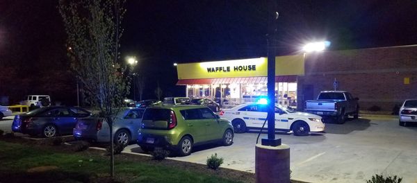 3 persons fatally shot & 4 others wounded at the Waffle House, 3571 Murfreesboro Pike 3 persons fatally shot & 4 others wounded at the Waffle House, 3571 Murfreesboro Pike - Sputnik International