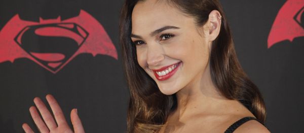 Israeli actress Gal Gadot poses for photos during a press conference to promote the movie: Batman v Superman: Dawn of Justice in which she plays the roles of super heroine Wonder Woman, and secret alter-ego Diana Prince, in Mexico City, Saturday, March 19, 2016 Israeli actress Gal Gadot poses for photos during a press conference to promote the movie: Batman v Superman: Dawn of Justice in which she plays the roles of super heroine Wonder Woman, and secret alter-ego Diana Prince, in Mexico City, Saturday, March 19, 2016 - Sputnik International