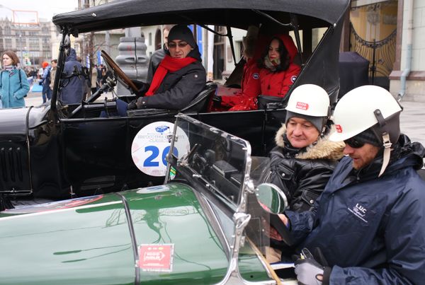 Participants of 'Ingosstrakh Exclusive Classic Day' Car Rally - Sputnik International