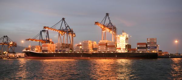 A container ship at the Vizag Terminal, operated by Essar Ports, India’s second largest private port operator, in Vishakhapatnam (File) - Sputnik International