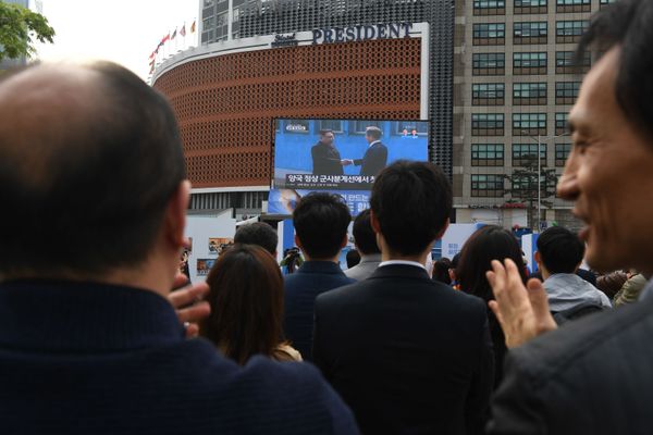 North Korea's Leader Kim Jong-un Meets South Korea's President Moon Jae-in North Korea's Leader Kim Jong-un Meets South Korea's President Moon Jae-in - Sputnik International