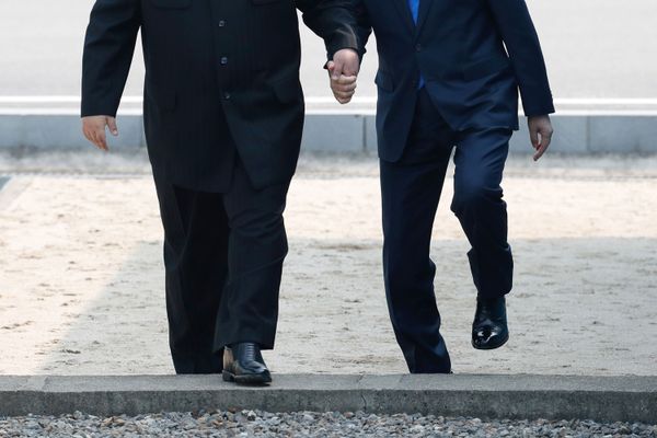 North Korea's Leader Kim Jong-un Meets South Korea's President Moon Jae-in North Korea's Leader Kim Jong-un Meets South Korea's President Moon Jae-in - Sputnik International
