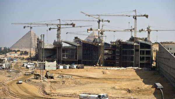 A general view shows construction at the new Grand Egyptian Museum near the Giza pyramids in Cairo on June 4, 2015 A general view shows construction at the new Grand Egyptian Museum near the Giza pyramids in Cairo on June 4, 2015 - Sputnik International