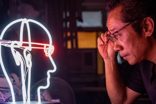 Neon Sign Maker from Hong Kong - Sputnik International