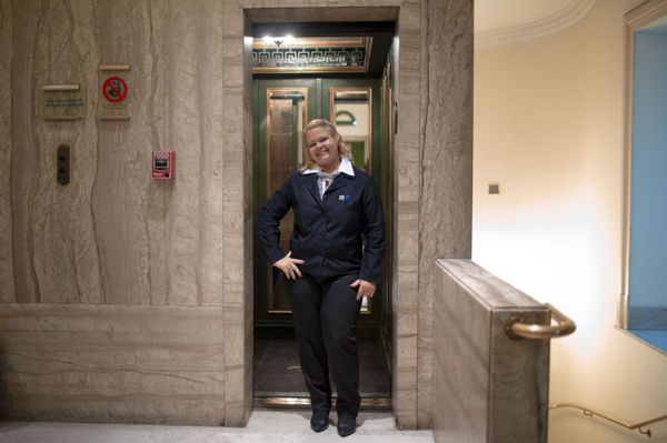 Elevator Operator From Brazilia - Sputnik International