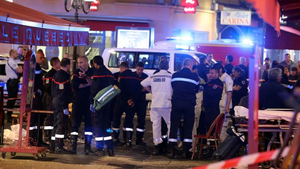 Police and firefighters stand at the scene of an incident in a street of Nice late April 30, 2018 - Sputnik International