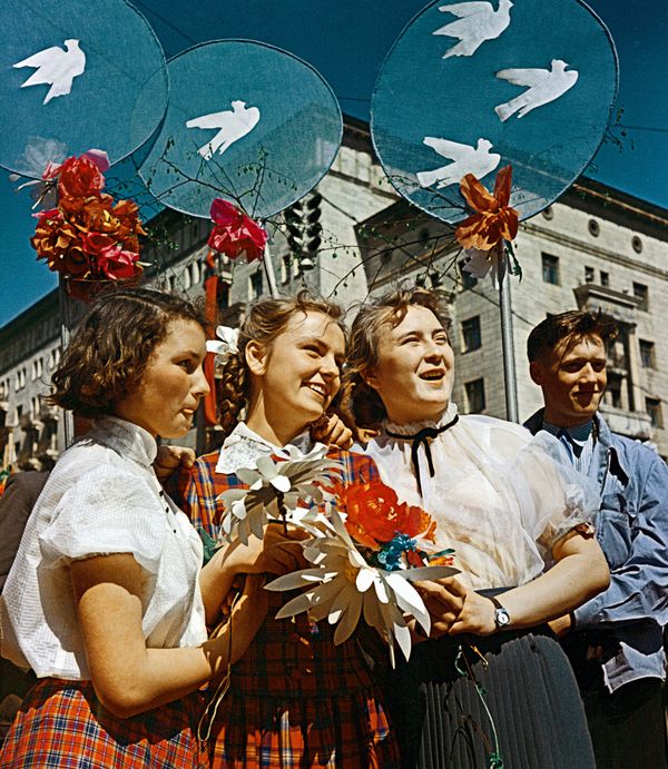 Peace, Labor, May! How Soviet People Celebrated International Worker's Day Peace, Labor, May! How Soviet People Celebrated International Worker's Day - Sputnik International