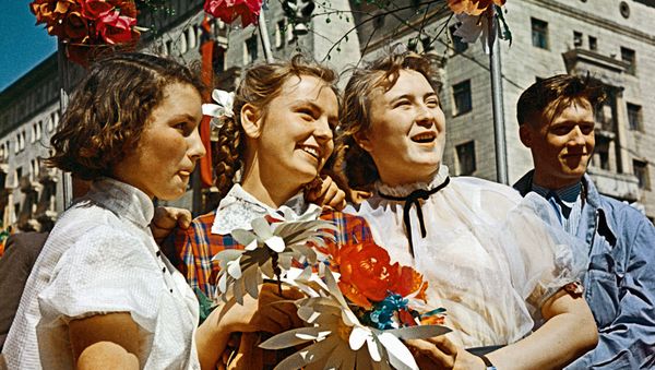 Peace, Labor, May! How Soviet People Celebrated International Worker's Day - Sputnik International
