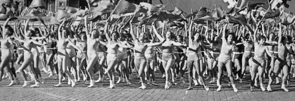 Peace, Labor, May! How Soviet People Celebrated International Worker's Day Peace, Labor, May! How Soviet People Celebrated International Worker's Day - Sputnik International