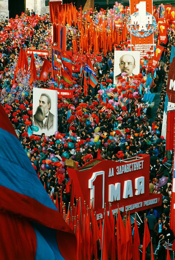 Peace, Labor, May! How Soviet People Celebrated International Worker's Day Peace, Labor, May! How Soviet People Celebrated International Worker's Day - Sputnik International