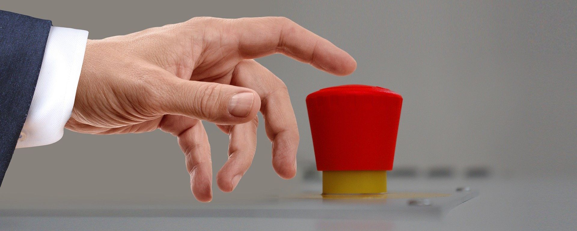 Pressing the red button - Sputnik International, 1920, 16.03.2023
