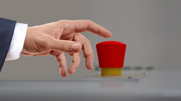 Pressing the red button - Sputnik International