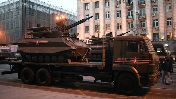 Uran-9 on its carrier at the rehearsal of the 2018 Victory Day parade - Sputnik International