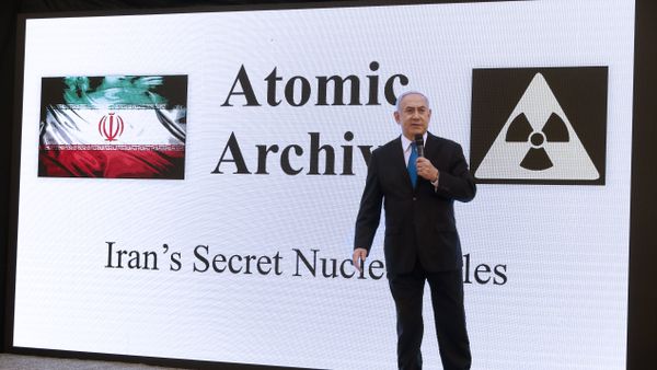 Israeli Prime Minister Benjamin Netanyahu delivers a speech on Iran's nuclear program at the defence ministry in Tel Aviv on April 30, 2018. Israeli Prime Minister Benjamin Netanyahu delivers a speech on Iran's nuclear program at the defence ministry in Tel Aviv on April 30, 2018. - Sputnik International