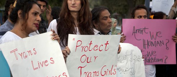 Members of Pakistan's transgender community and their supporters protest violence against transgender people, in Islamabad, Pakistan, Tuesday, Nov. 15, 2016. A Pakistani officer said police have arrested 10 members of a criminal gang who flogged a transgender person and posted the incident on social media. The arrests were made in the eastern Pakistani city of Sialkot after a video of the flogging was shared thousands of times on social media. Members of Pakistan's transgender community and their supporters protest violence against transgender people, in Islamabad, Pakistan, Tuesday, Nov. 15, 2016. A Pakistani officer said police have arrested 10 members of a criminal gang who flogged a transgender person and posted the incident on social media. The arrests were made in the eastern Pakistani city of Sialkot after a video of the flogging was shared thousands of times on social media. - Sputnik International