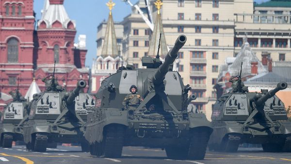 The Self-propelled Artillery Cannons (SPAC)  Koalitsiya-SV  and mamokhodny artillery cannons (SAU) Msta-S on the military parade devoted to the 73rd anniversary of the victory in the Great Patriotic War of 1941-1945 - Sputnik International
