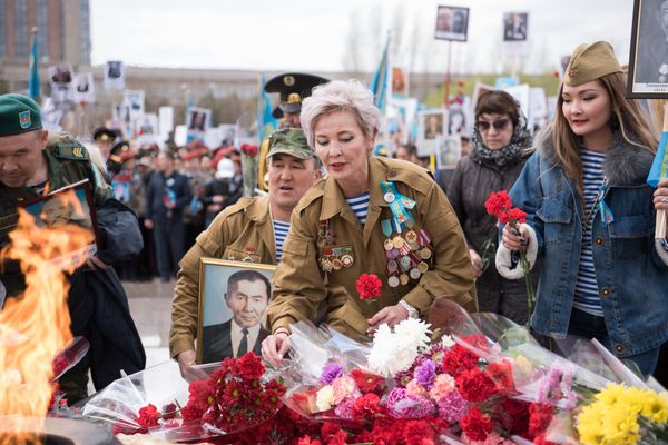 Participants of the action An immortal regiment in Astana - Sputnik International