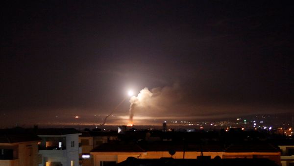 Missile fire is seen from Damascus, Syria May 10, 2018 Missile fire is seen from Damascus, Syria May 10, 2018 - Sputnik International